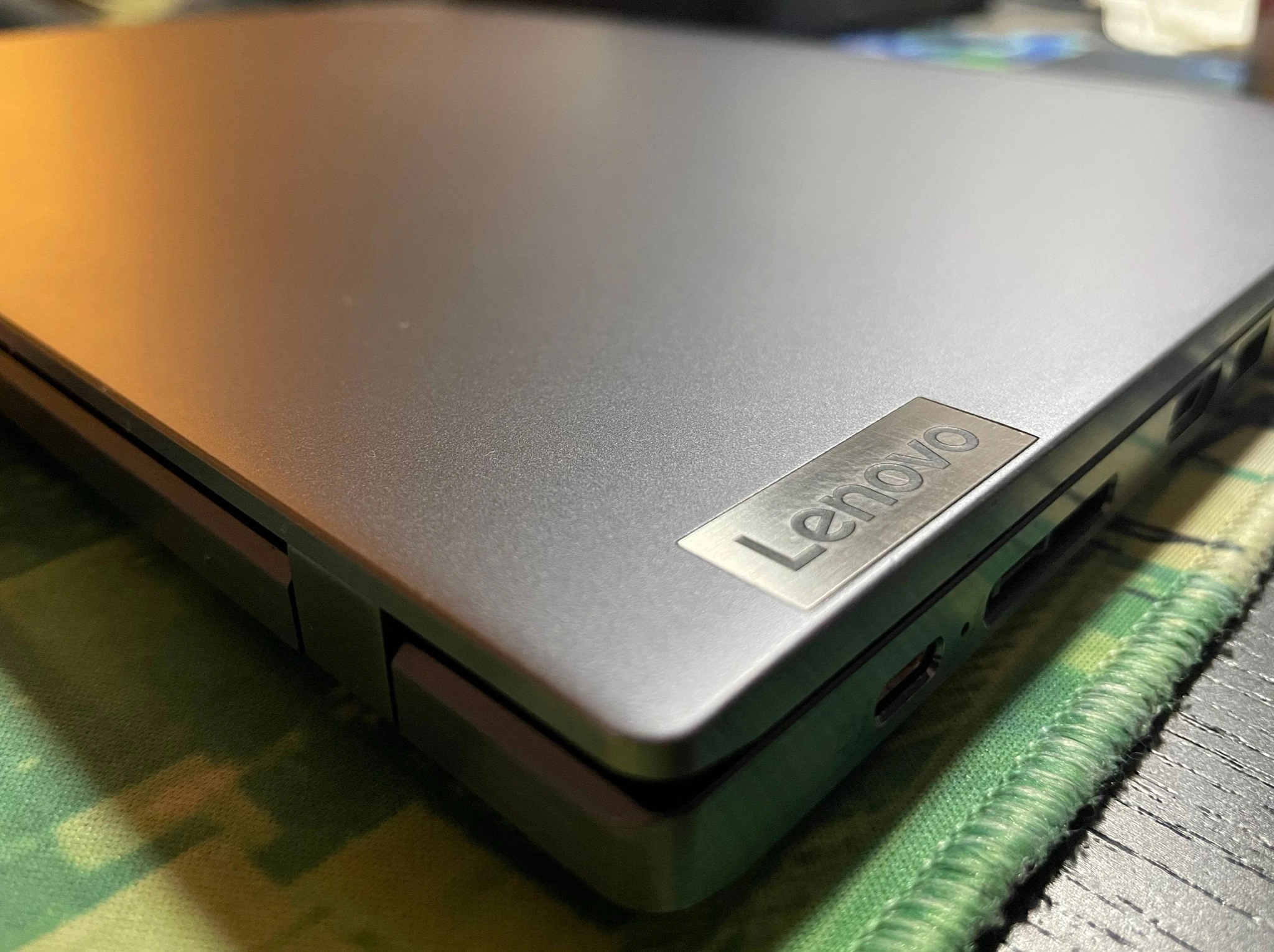 the thinkpad is now clean and shiny and silver