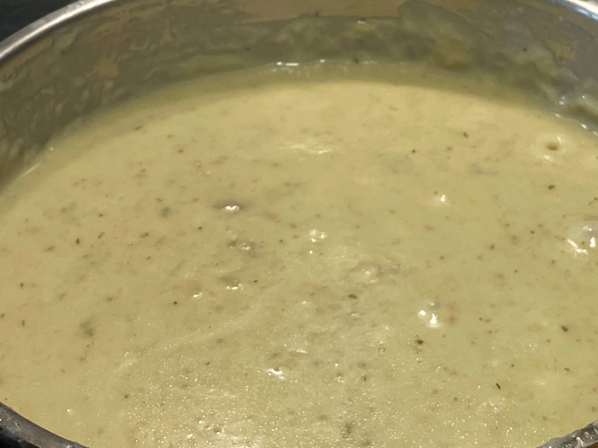 a creamy white soup in a pot